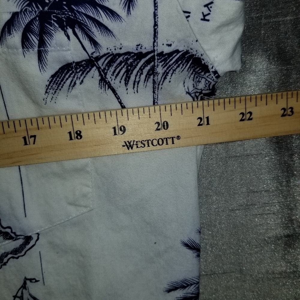 Palmwave Short Sleeve 100% Cotton Hawaiian Button Up Label Reads Size Small - Picture 10 of 12